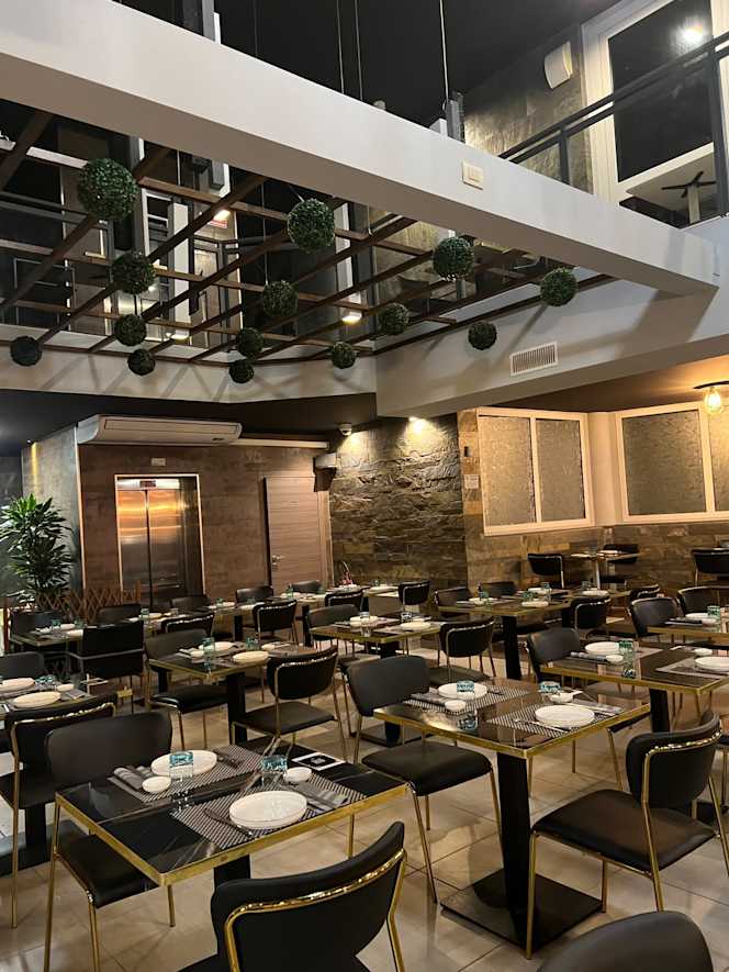 Mod sushi restaurant - 3