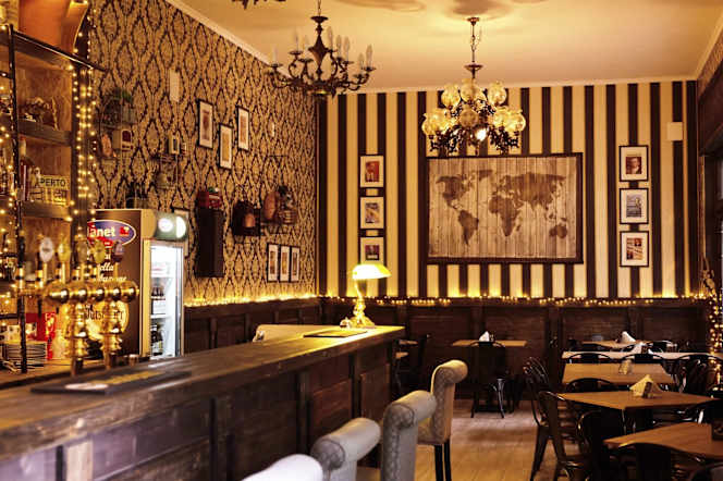 Belle Epoque Pub - 1