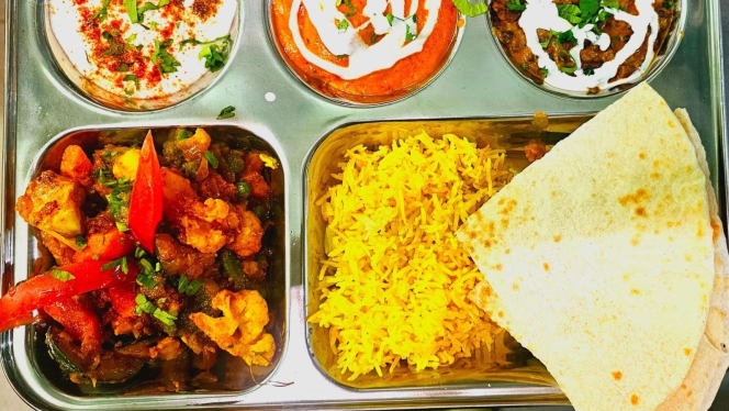 Bollyfood Indisches Spezialitäten Restaurant - 1