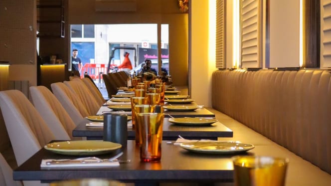 Beirut  Knightsbridge Restaurant - 6