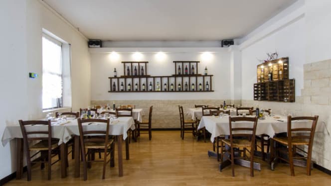 Un Tavolino sullo Stretto - 0