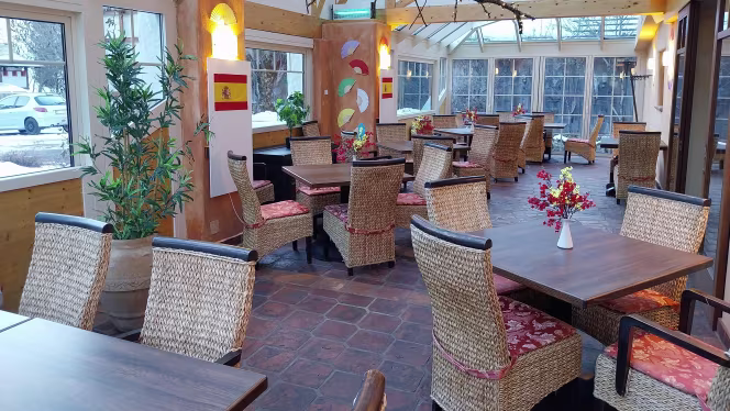 Porom Pompero Spanischer Restaurant - 4