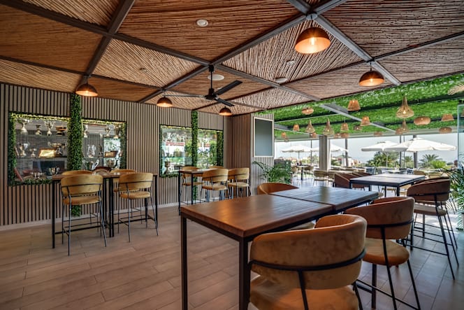 LA View Restaurant - 8