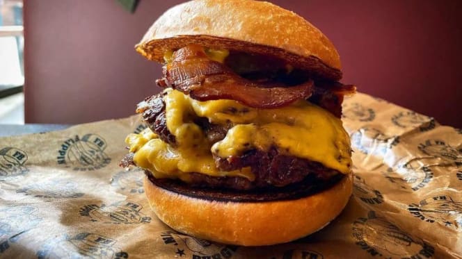 Flippin' Burgers - 3