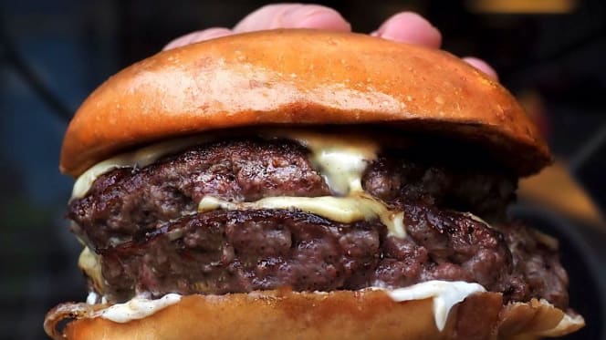 Flippin' Burgers - 1