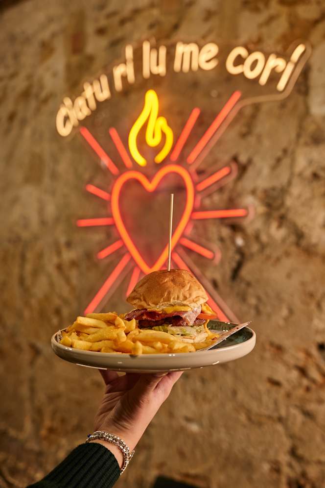 Bollicine Pizza & Cucina - 1