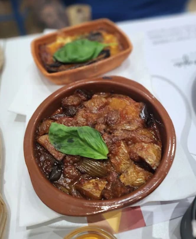 Assettiti e mangia - 8