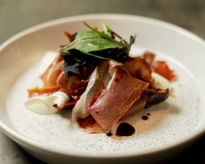 Coopers Restaurant & Wine Bar - 4