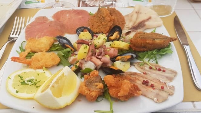 Villa Adua Restaurant - 9