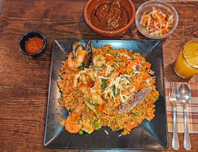 Sabor Imperial Restobar - 7