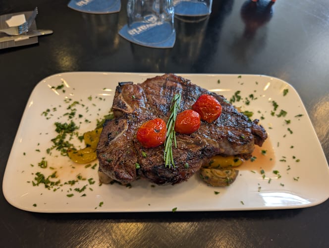 Ora Restaurant & Cafe - 9