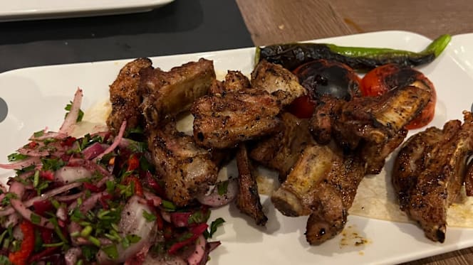 Villa Garden Restaurant - 4