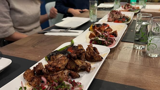 Villa Garden Restaurant - 1