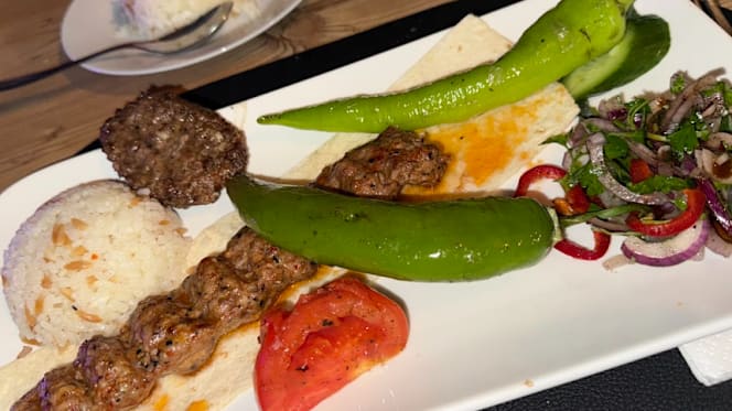 Villa Garden Restaurant - 3