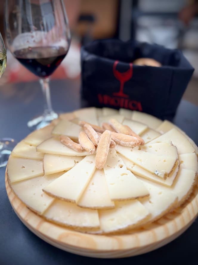 La Vinoteca Espanola - 9