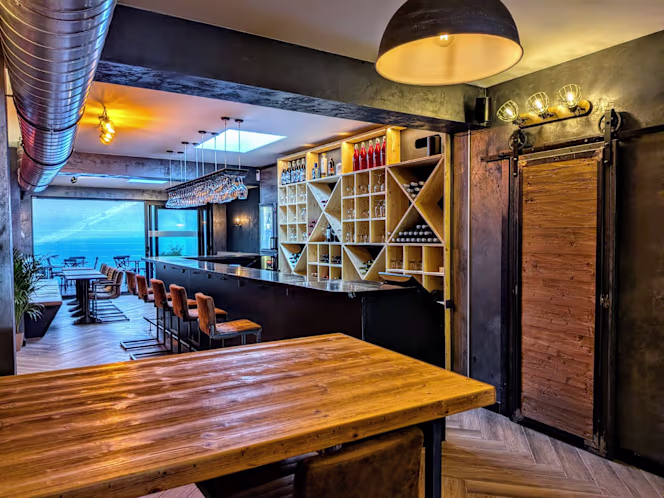 La Vinoteca Espanola - 3