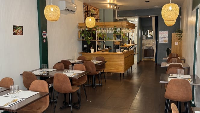 Khun ya restaurant - 0