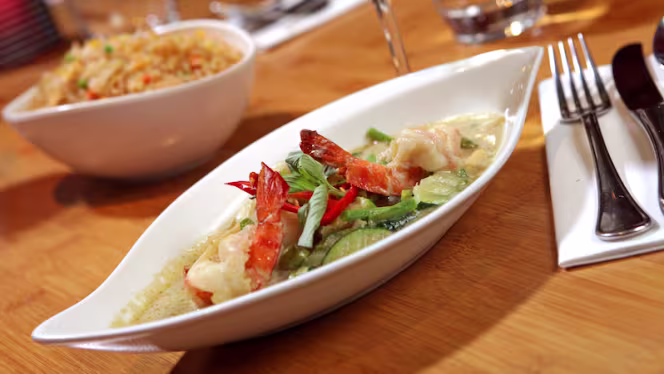 Kinnaree Thai Cuisine - 4