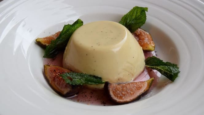 The Jones Family Kitchen - 1