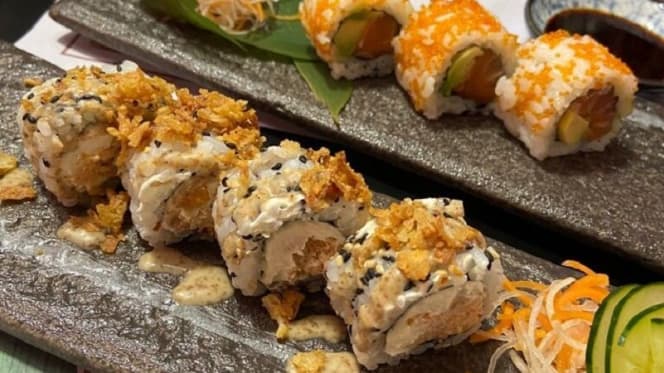 Nakama Sushi & Cocktail Bar - 5