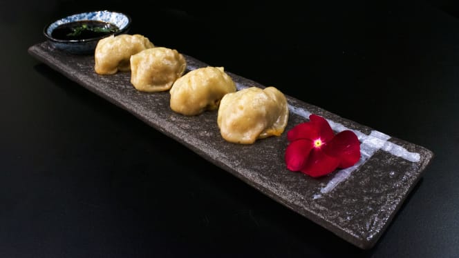 Nakama Sushi & Cocktail Bar - 2