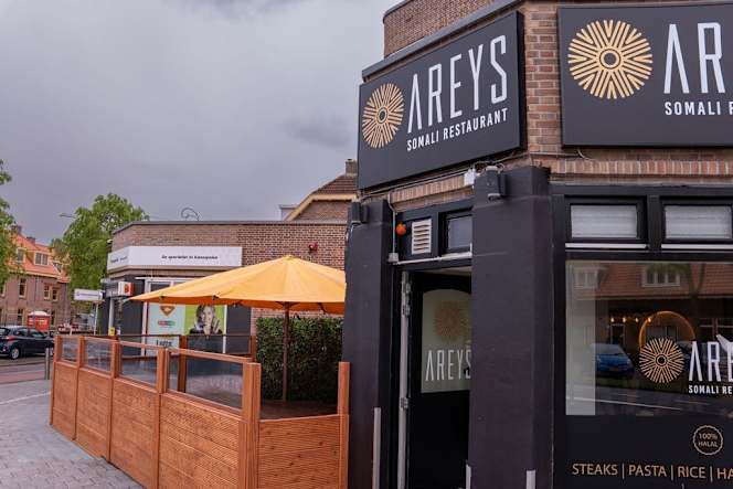 Areys Restaurant | Authentieke Somalische Eten And More - 6