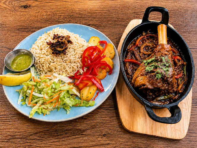 Areys Restaurant | Authentieke Somalische Eten And More - 1