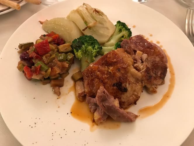 Laura's Restaurant - 4