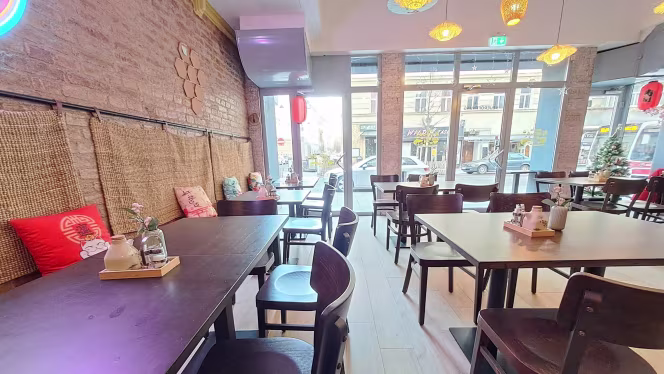 Ajisai Ramen Sushi Bar - 3