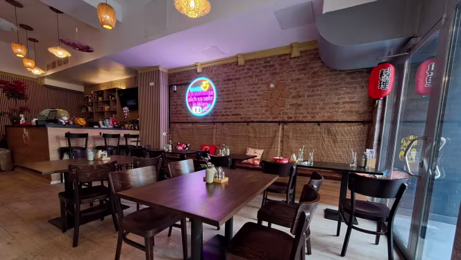 Ajisai Ramen Sushi Bar - 6