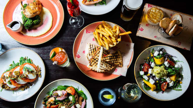 Docksider Neighbourhood Kitchen & Grill - London - 1