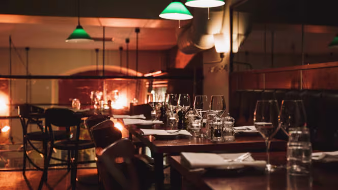 Napolyon Bistro & Bar - 2