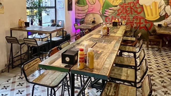 Haqet Swedish Street Food - 1