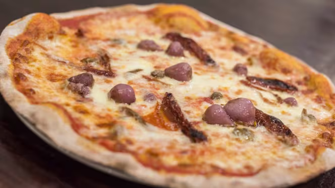 Tabula Rosa Restaurant & Pizza - 1