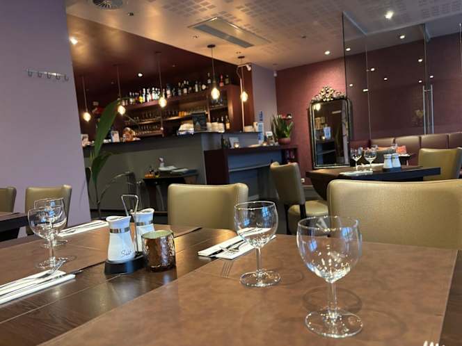 Brasserie Enchanté - 1