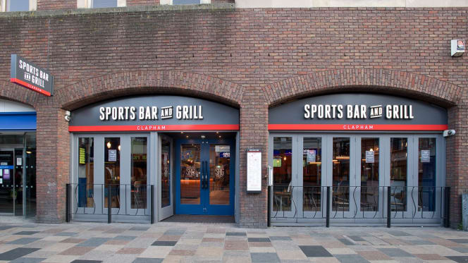 Sports Bar & Grill Clapham - 2