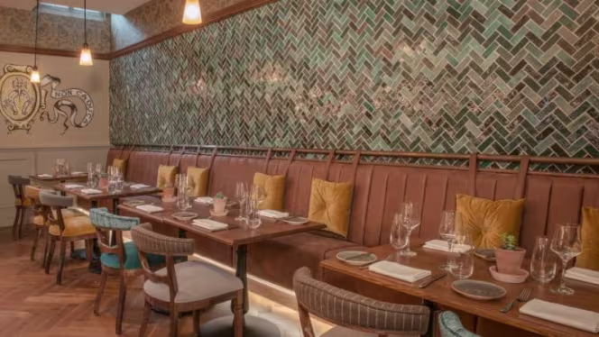 De Vere Beaumont Estate 1705 Restaurant - 2