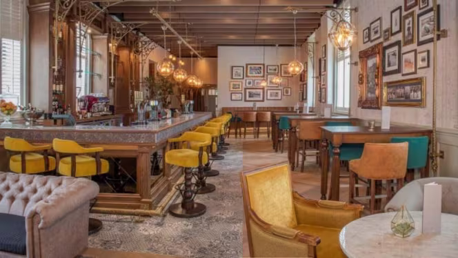 De Vere Beaumont Estate 1705 Restaurant - 7