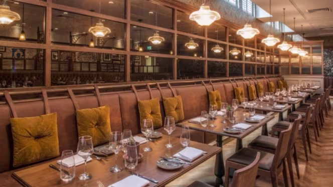 De Vere Beaumont Estate 1705 Restaurant - 8