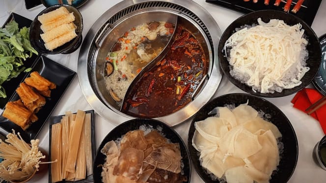 La Hot Pot Restaurant - 9