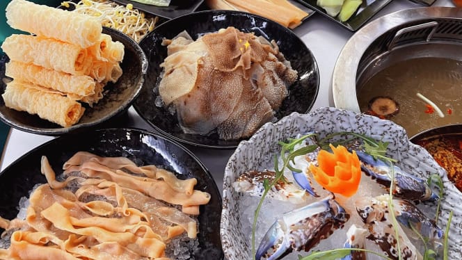 La Hot Pot Restaurant - 8