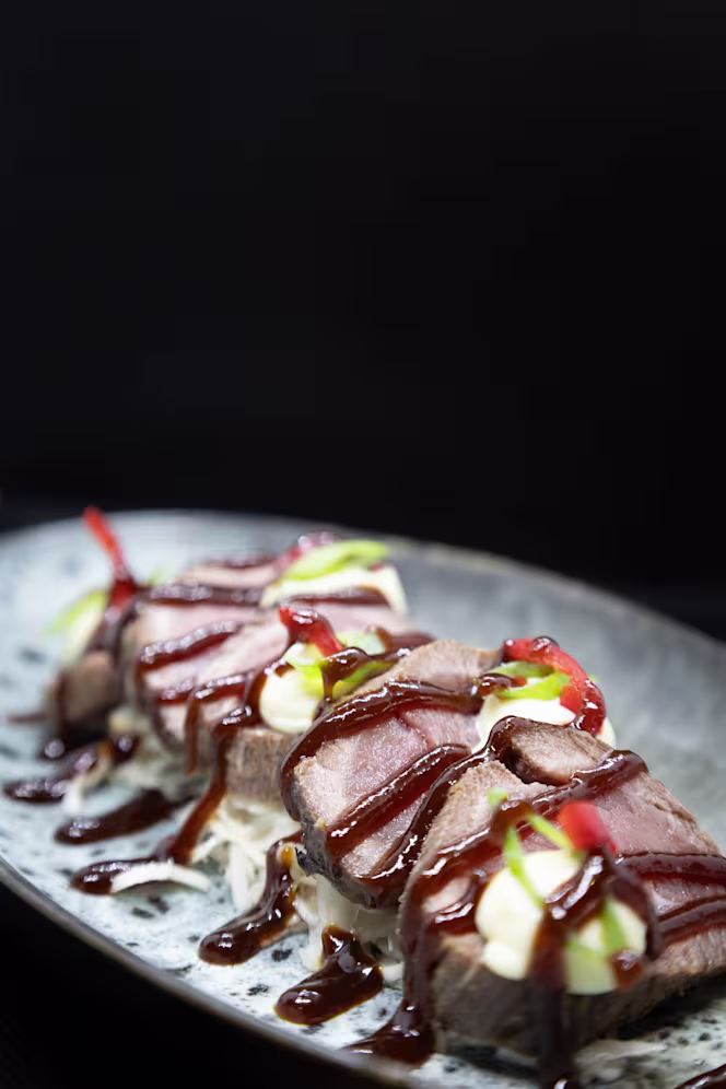 Lucia's Streetfood & Bar - 2