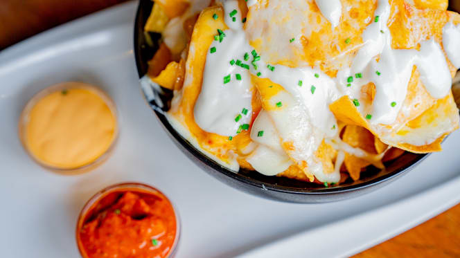 The Golden Harp - Irish Pub Simmering - 2