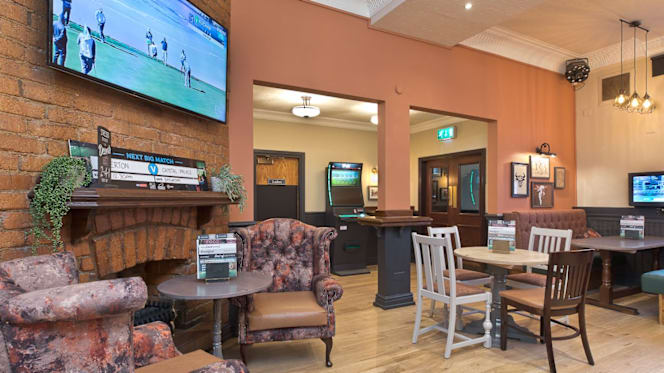 Bull Hotel Poulton Le Fylde - 0