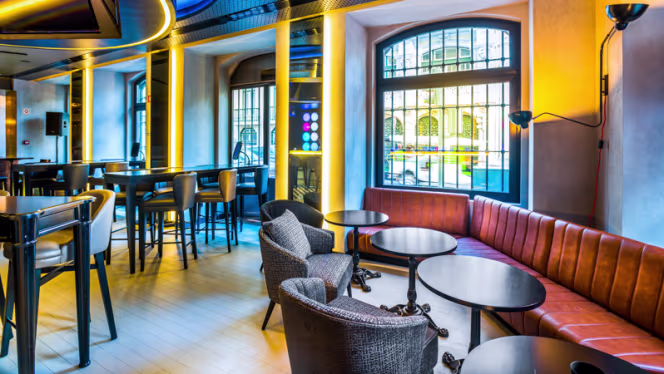 INVERSE Lisboa by CR7 - 5