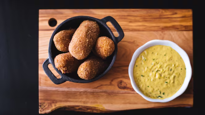 INVERSE Lisboa by CR7 - 2