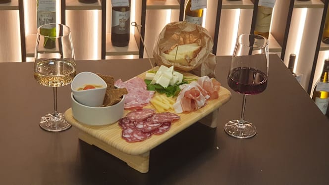 Enoteca Tell Me Wine - 8