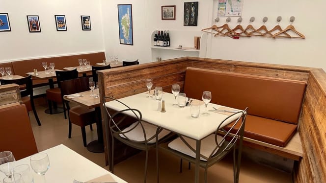 A L'Heure du Vin - 4