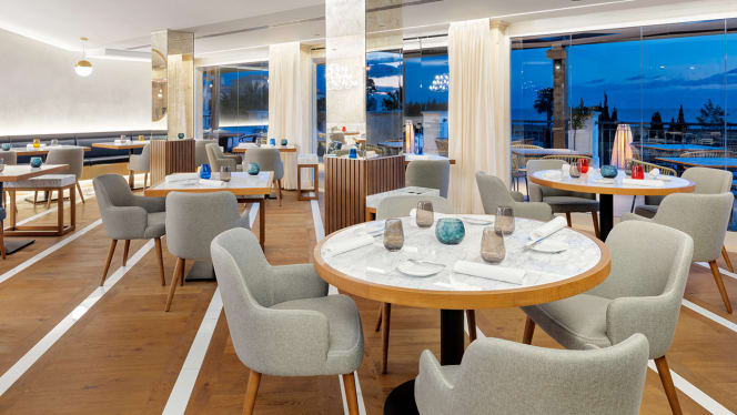 Senses Restaurant - 5