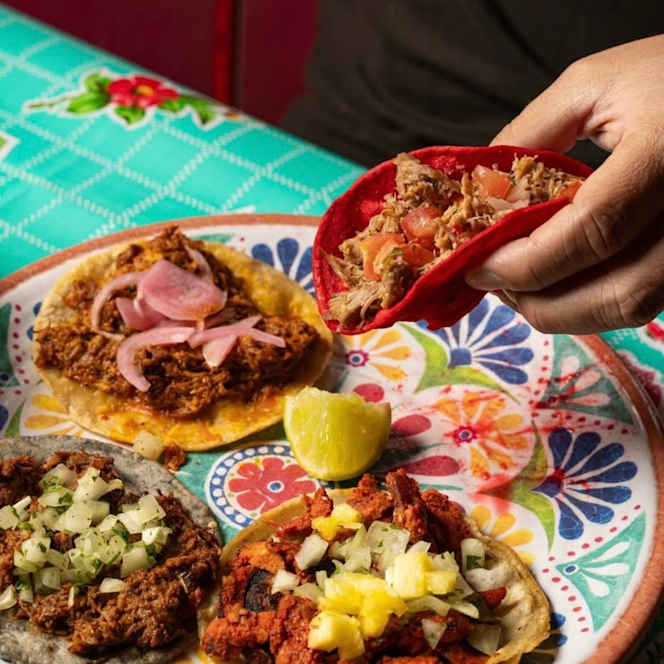 TaKool Centro-Restaurante Mexicano Sevilla - 8